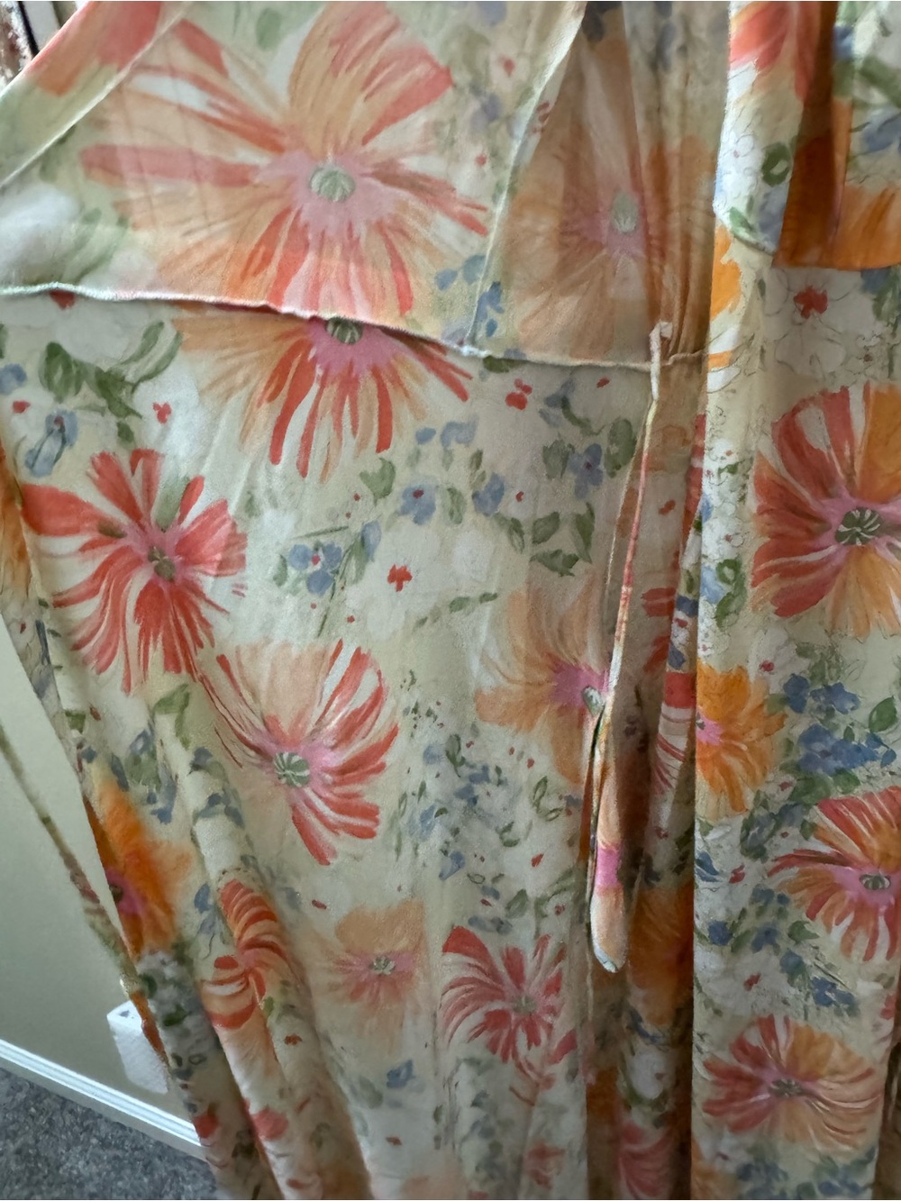 60s Olga Flower Burst Wrap Robe and Night Gown Set - Small 32 - Picture 9 of 14